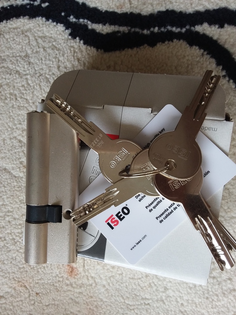 DEMI CYLINDRE ISEO R6